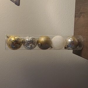 NWT 5 Mini Ornaments 2 inches Ashland